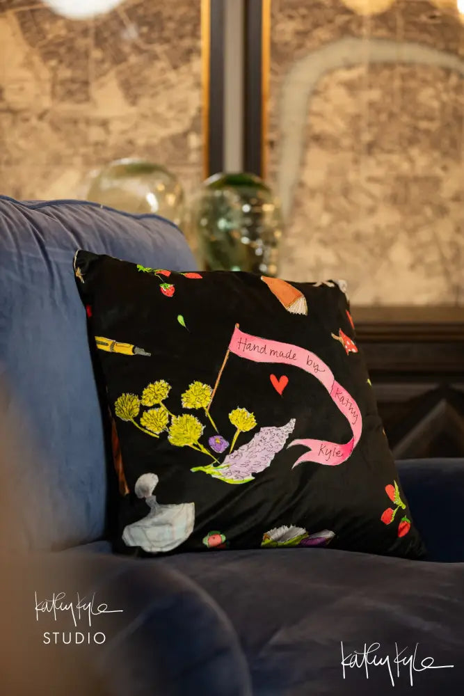 Cushions - Interiors